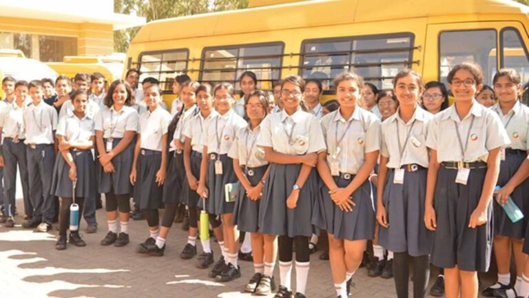 isro-visit-blore-17-fi